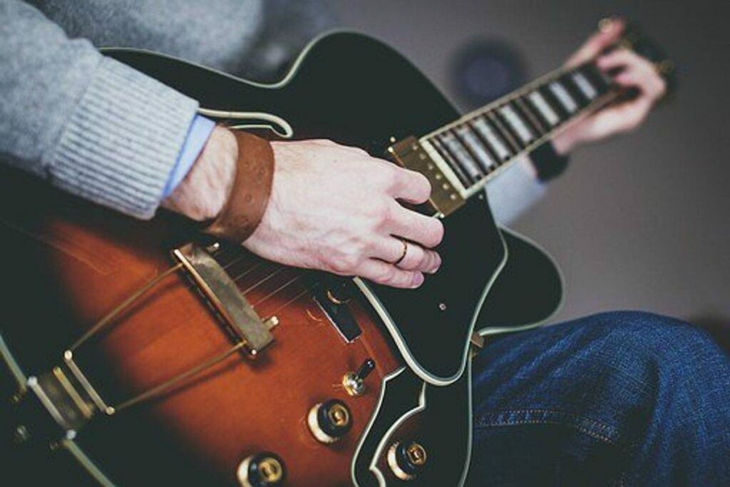 How To Read Sheet Music For Guitarists