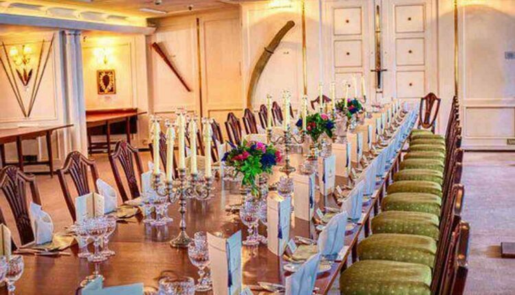 How to Throw a Great Dinner Party